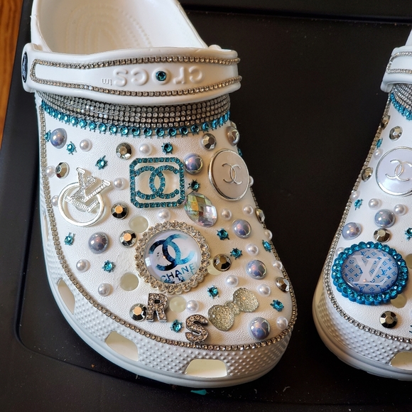 Custom Crocs - Picture 4 of 8